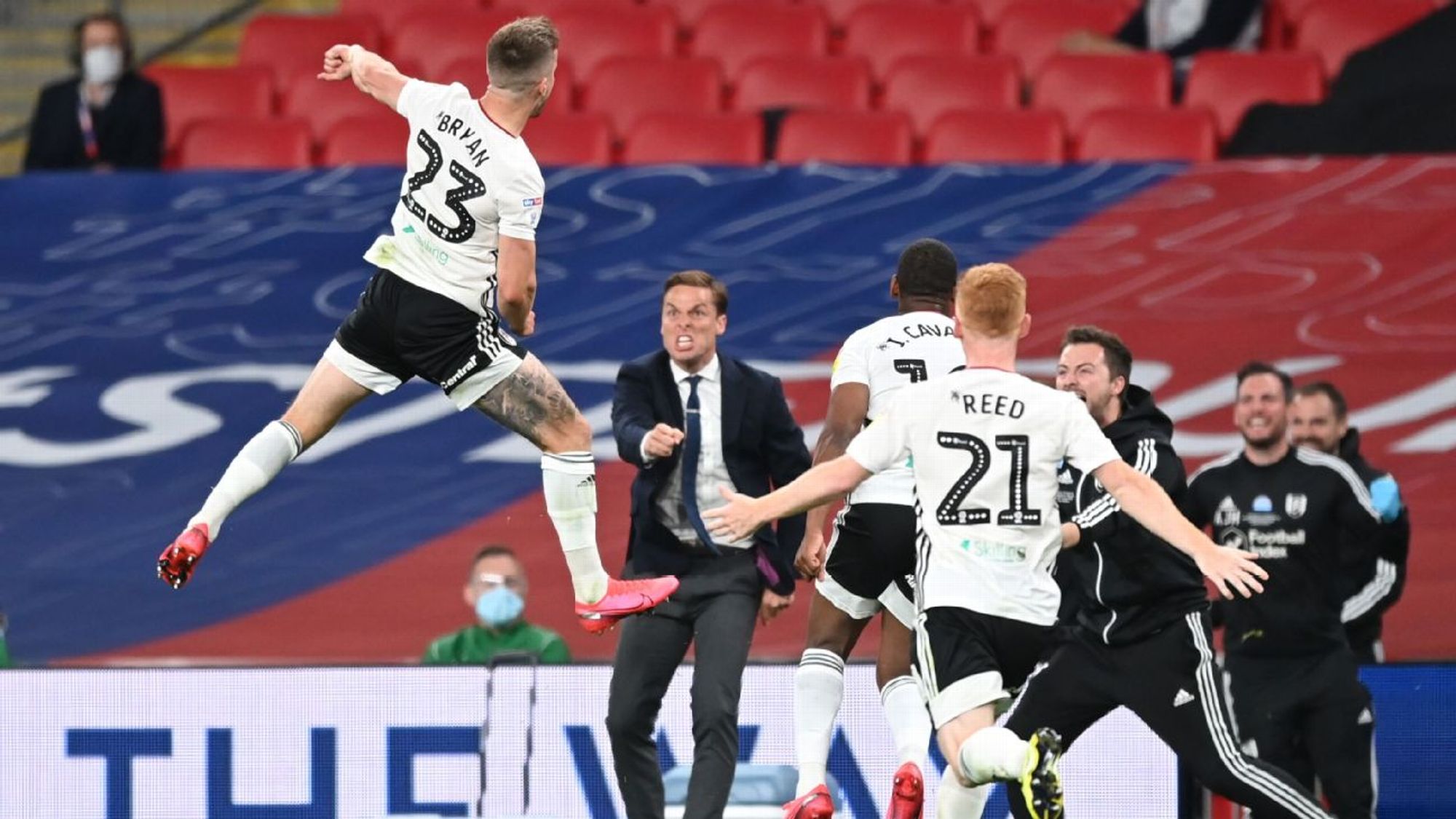 也折射出当 也折射出当